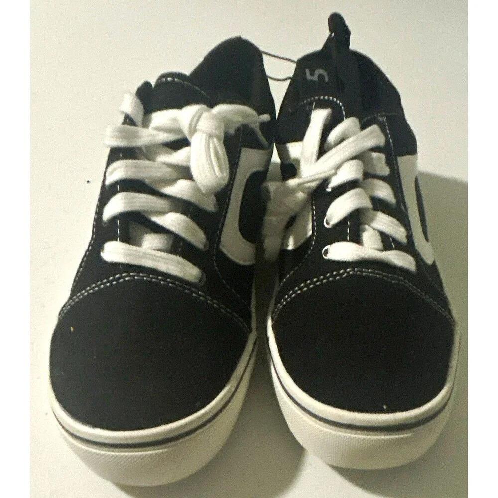 Wonder Nation Kids Low Top Canvas Lace-Up Sneaker Memory Foam: Size 5